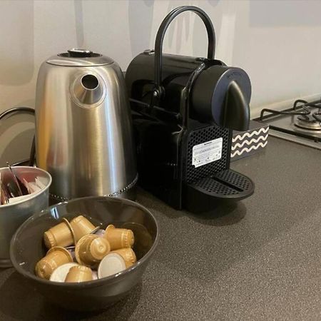 Deliziosa Abitazione Privata In Zona Navigli Apartment Milan Bagian luar foto